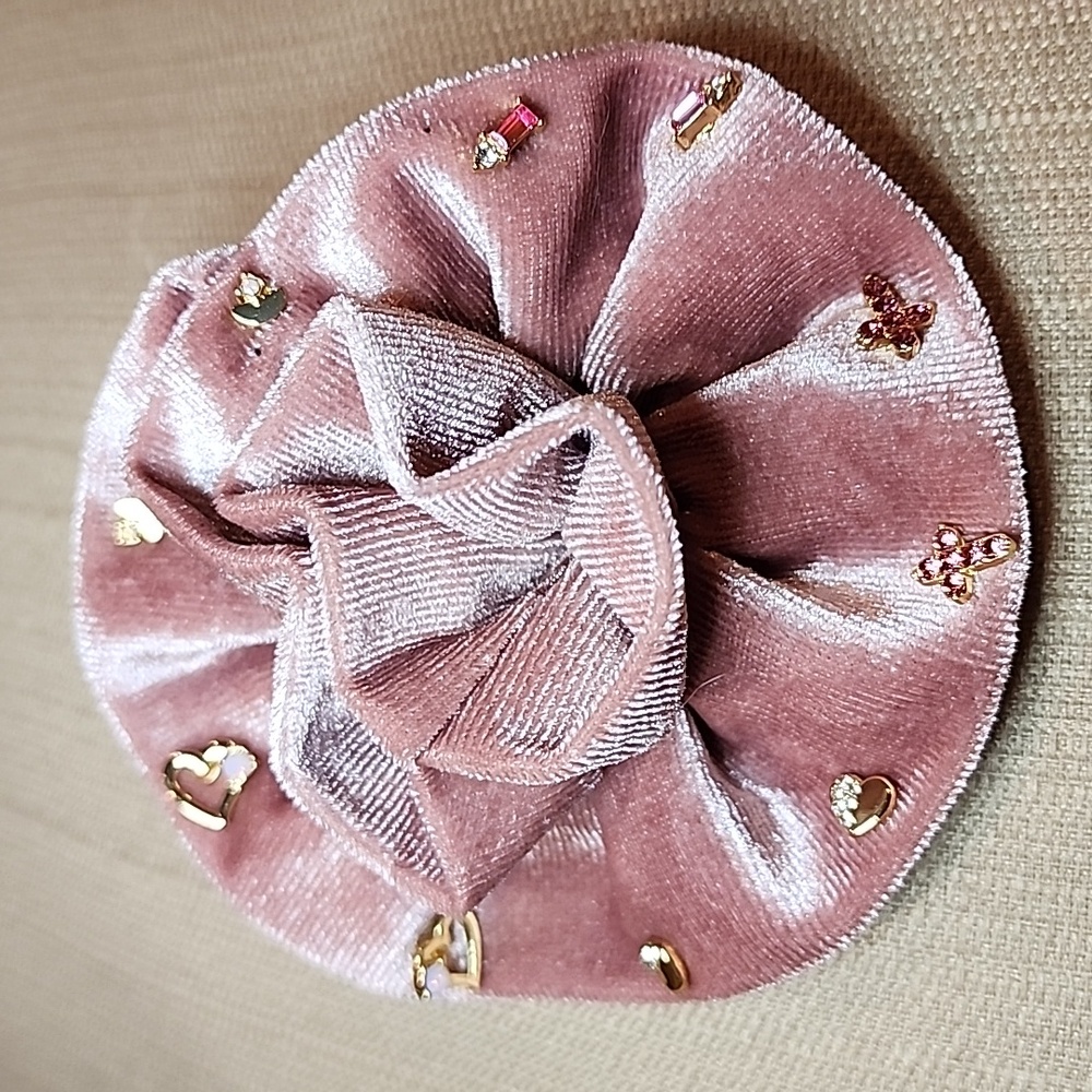 Free People Infinity Brooch with 6 pairs of Stud Earrings, NWOT